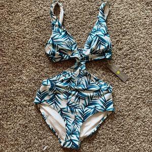 Shade & Shore NWT one piece (4)